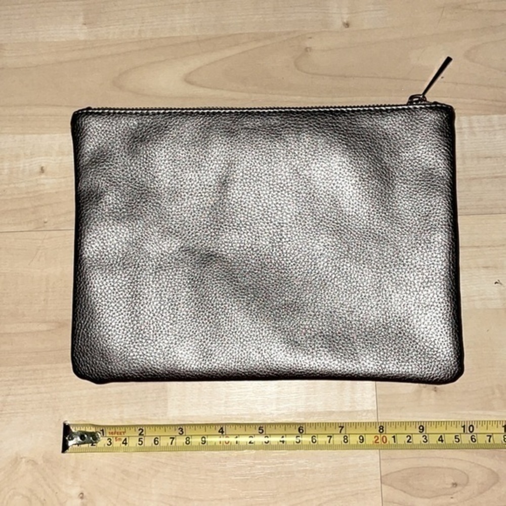 Merona metallic purse clutch make up bag pouch travel wallet card holder NWOT - Picture 5 of 8